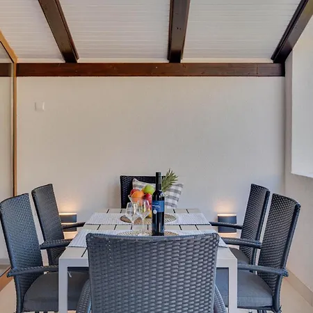 Apartment Fijan Drage